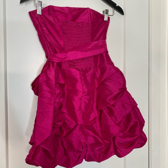 Daisy Pink Strapless Ruffle Bubble Dress with Tie - Picture 5 of 7